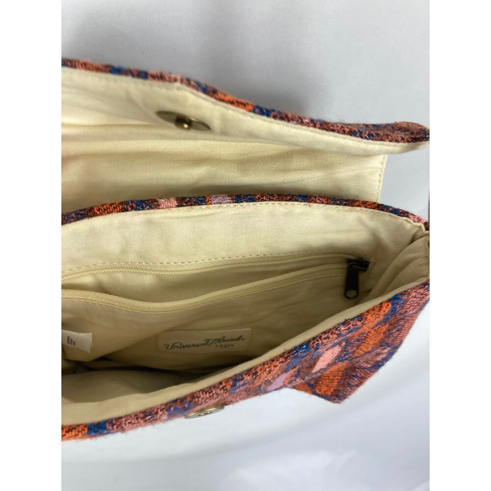 Universal Thread Boho Crossbody Bag - Picture 3 of 4